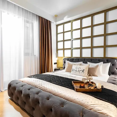 Qult - Peaky Blinders Apartament Bucureşti